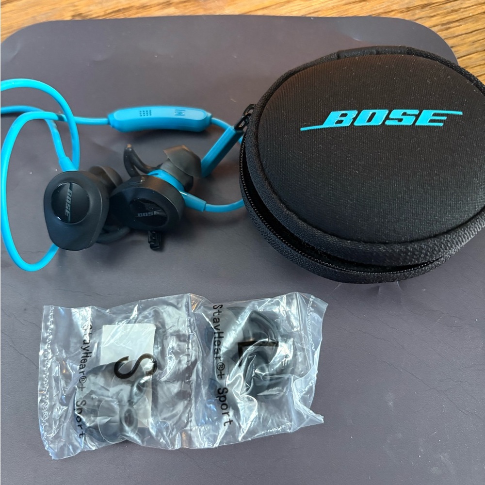 Bose Black and Blue Sport Earbuds with Case